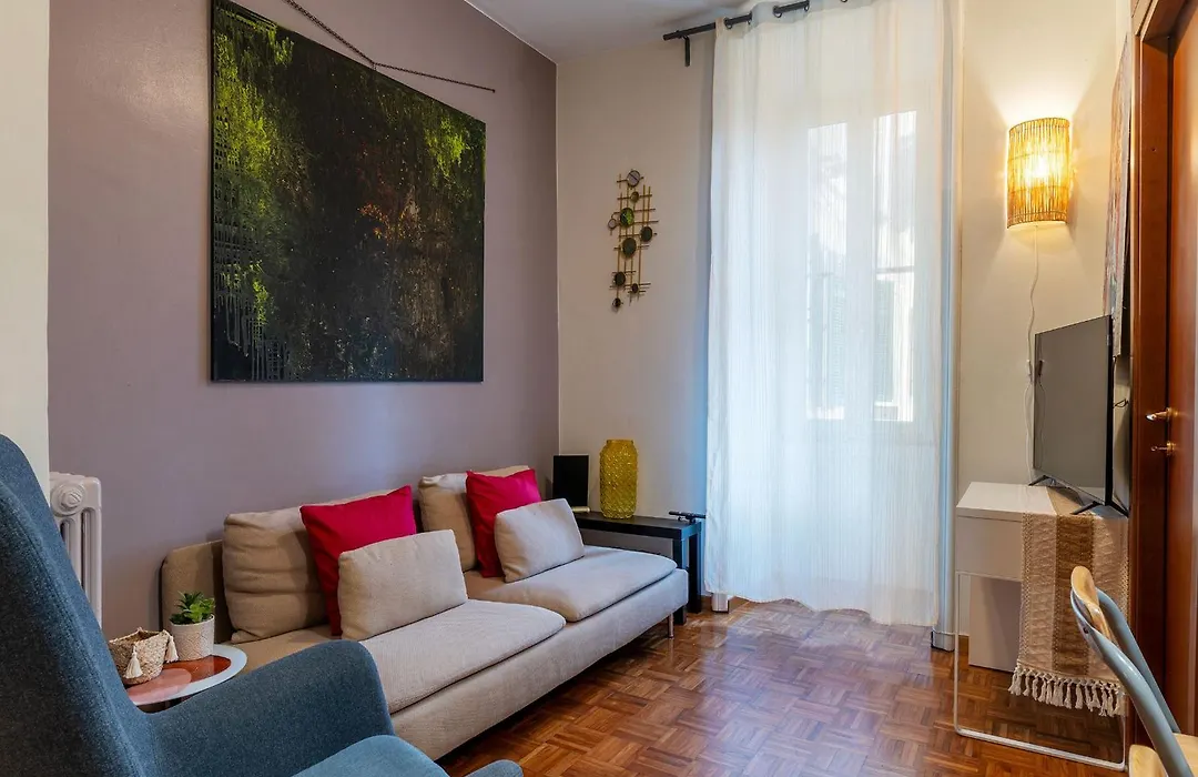 Guesthost - Cozy Apartment Re Di Roma Metro Area-1